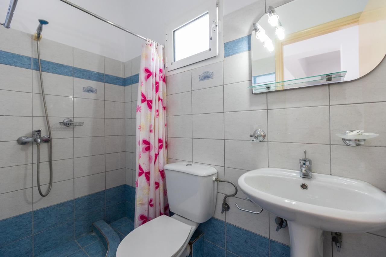 Alicia Studios Farsa Екстер'єр фото